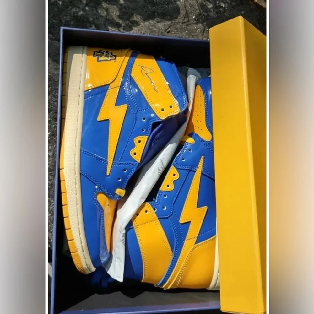 Air Kiy Reves Paris Men Sz11 high tops in original box North Carolina A&T